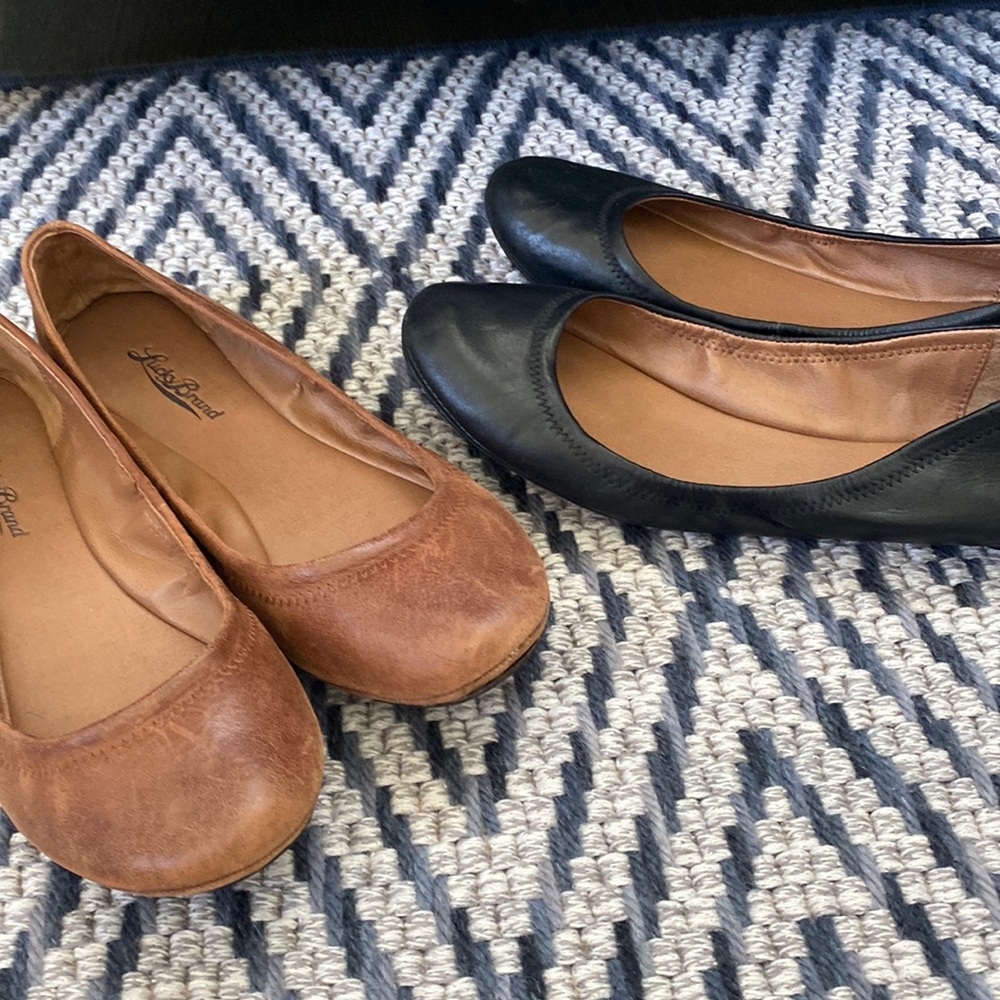 Lucky Brand Black and Bourban women’s Emmie Ballet Flat